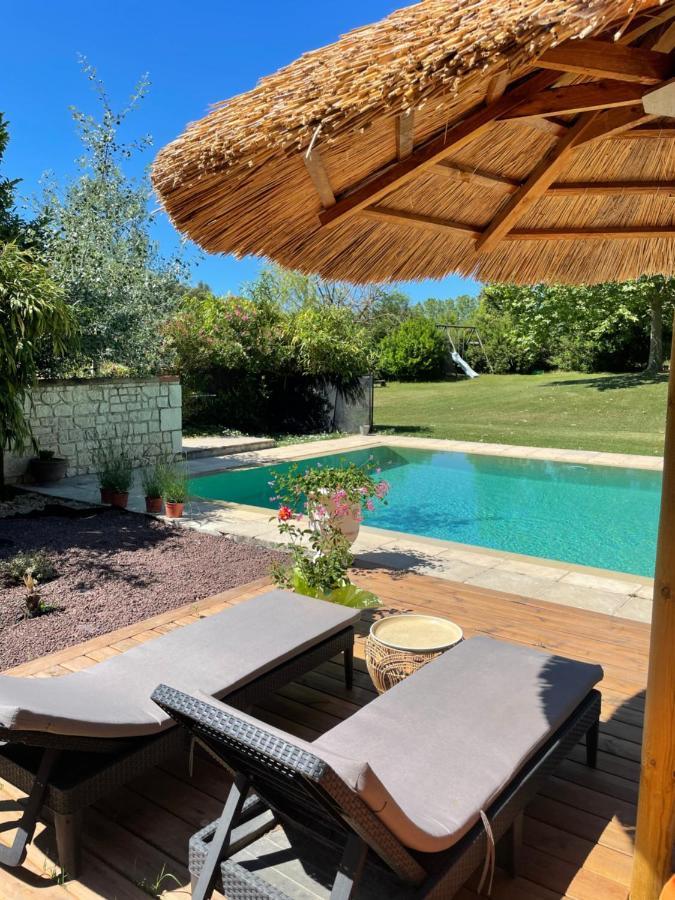 La Bastide Aixoise Avec Piscine Et Jacuzzi Prive Apartment Aix-en-Provence Exterior foto
