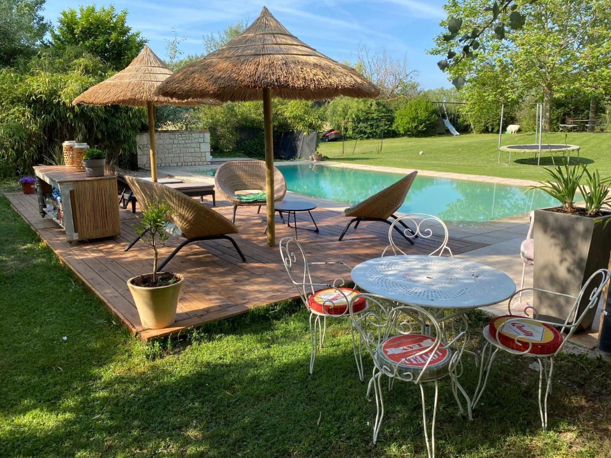 La Bastide Aixoise Avec Piscine Et Jacuzzi Prive Apartment Aix-en-Provence Exterior foto